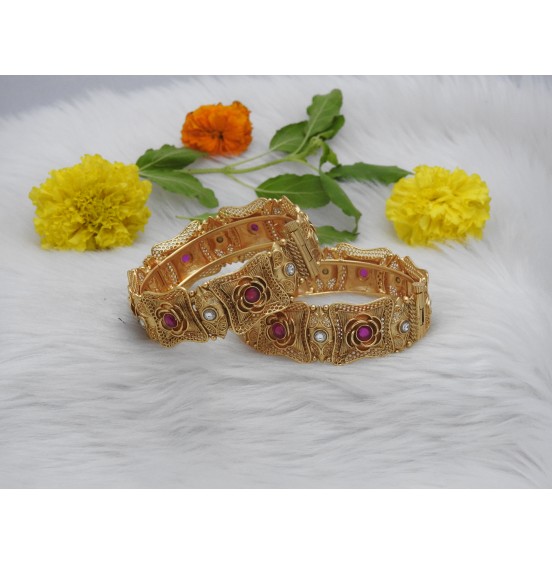 Lustre Bangles