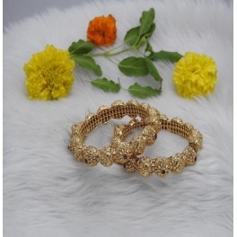 Hemakundala bangles