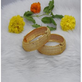 LUSTROUS AURA GOLDEN GLOW CLASSIC BANGLES WOMEN JEW HIGHGOLD LOOK KADA BANGLES