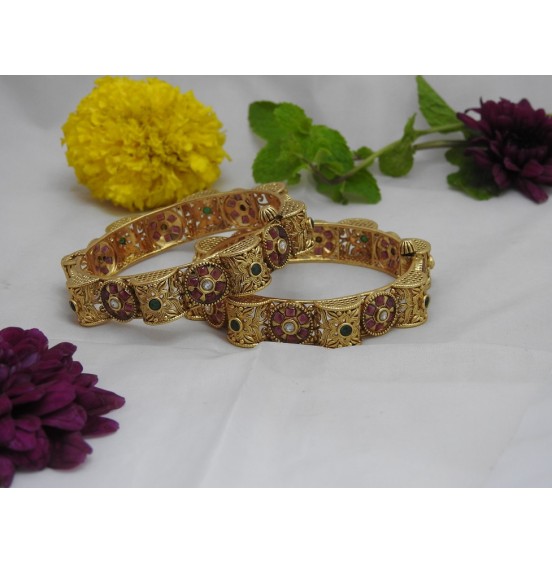 Temple-inspired Rajwadi Bangles