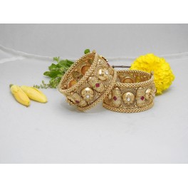 Opulent Matte Kundan Bangles