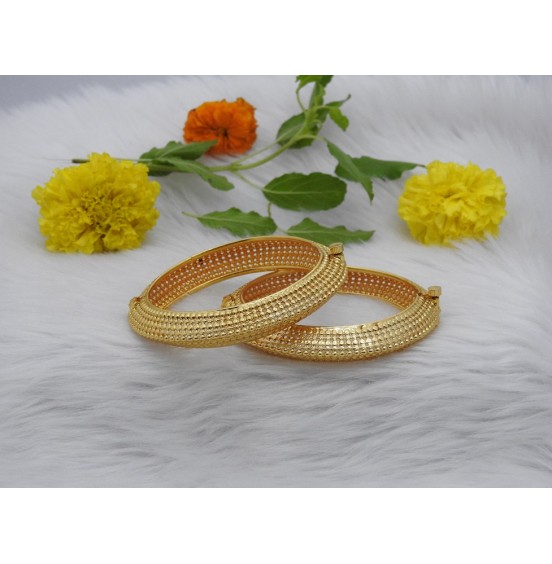 Dotted Dash Gold Plated Bangles